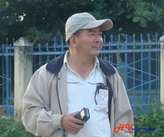 Văn Công Hùng báo tin buồn